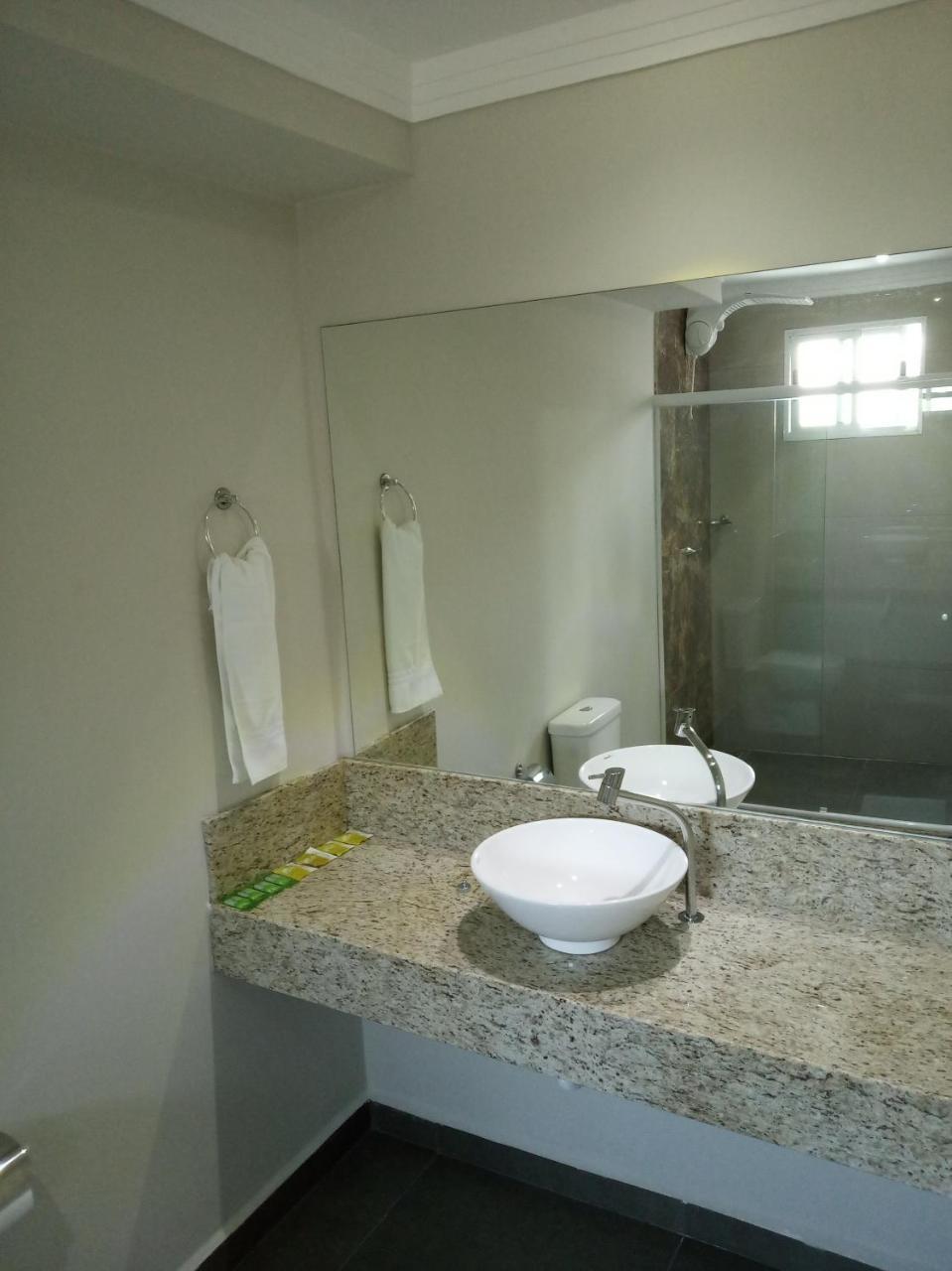 Hotel Iguassu Inn Фос ду Игуасу Екстериор снимка
